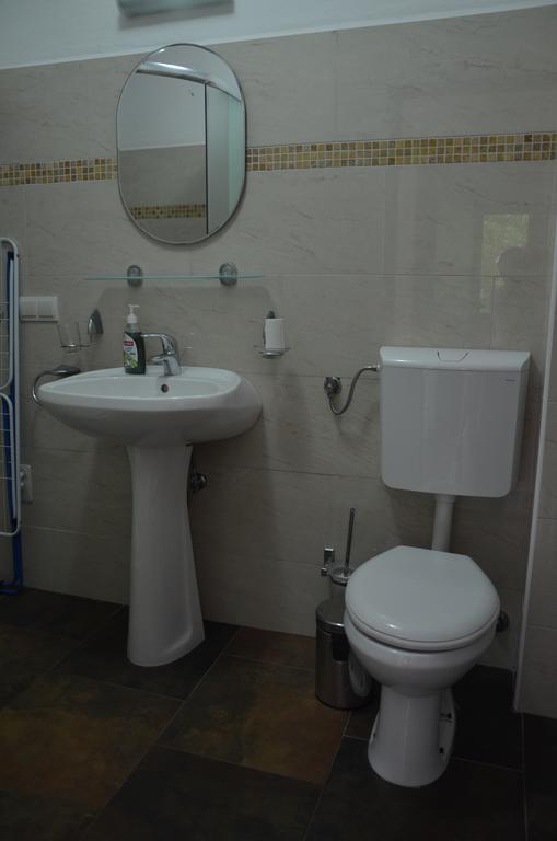 Apartament Lero *