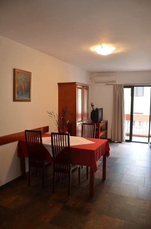 Apartament Lero *